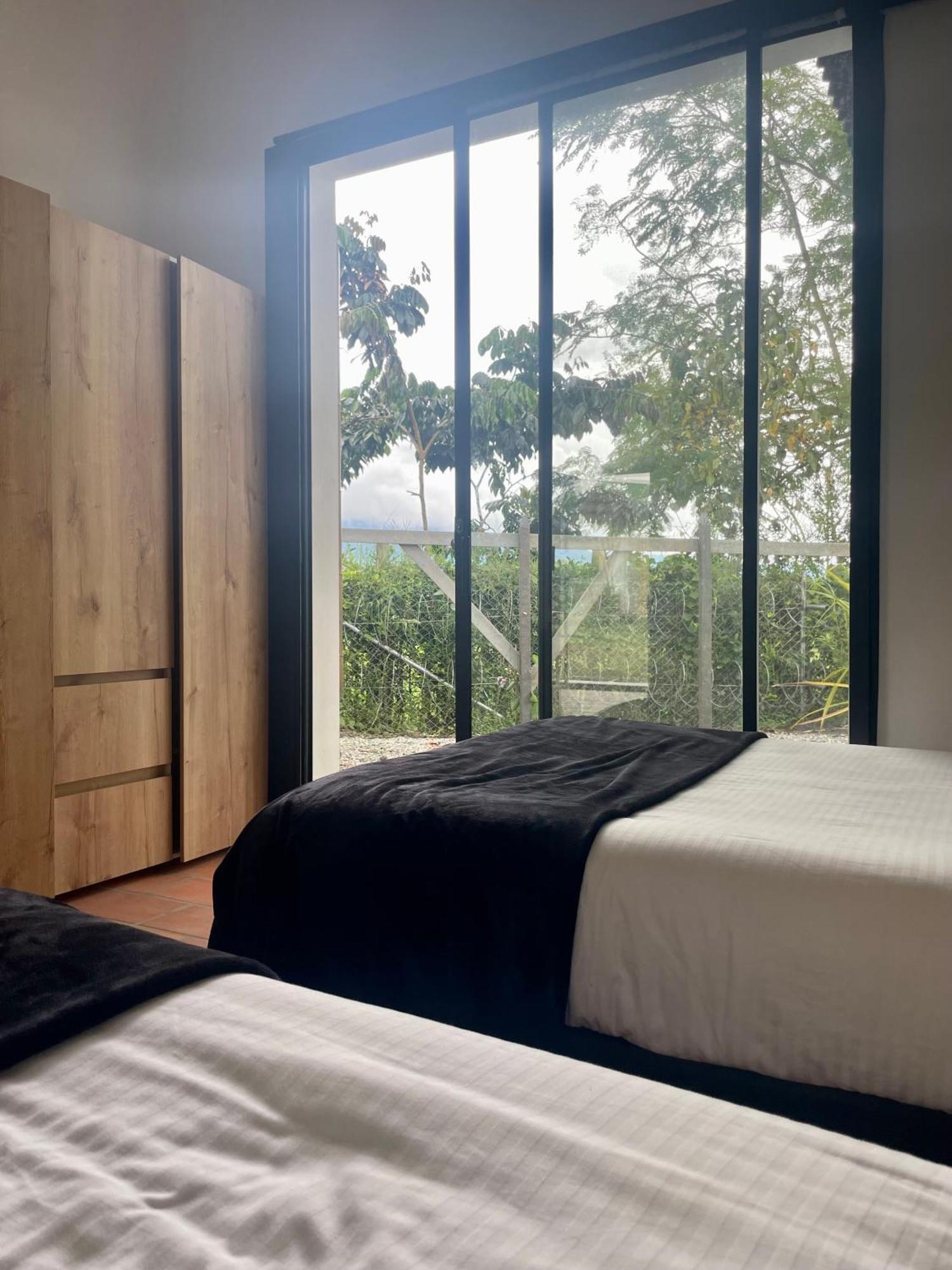 Ecohotel Alma Calarcá Exteriör bild